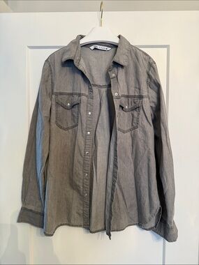 Zara Gray Button-Up Denim Shirt